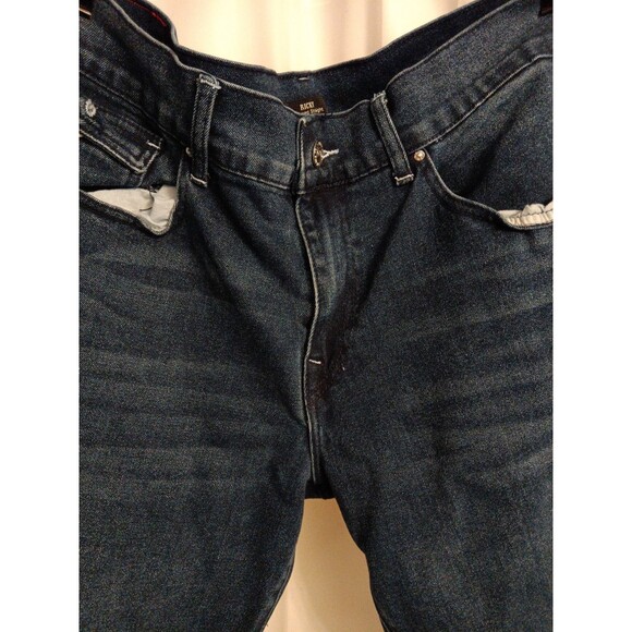 True Religion Relaxed Straight Ricky Jean Shorts 11" inseam 38 Waist - Picture 2 of 5